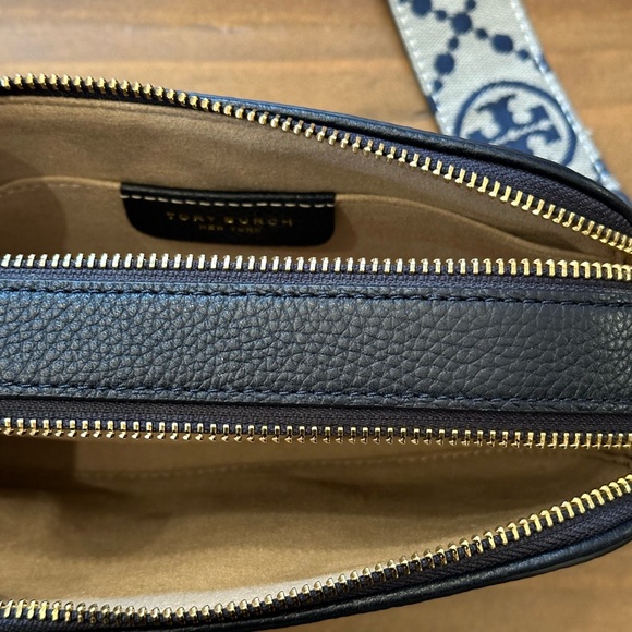 Tory Burch Black Crossbody Bag - Picture 9 of 16